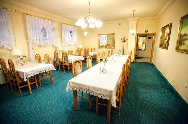 Hotel Korona Słubice Buitenkant foto
