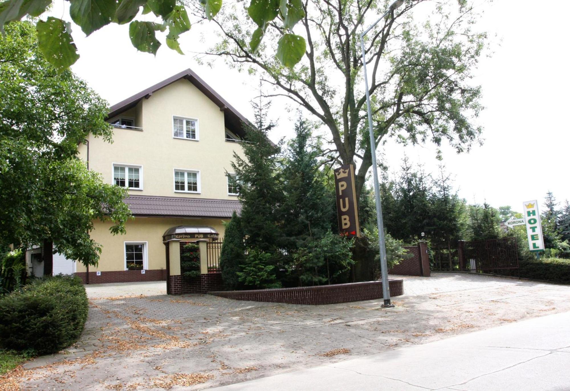 Hotel Korona Słubice Buitenkant foto