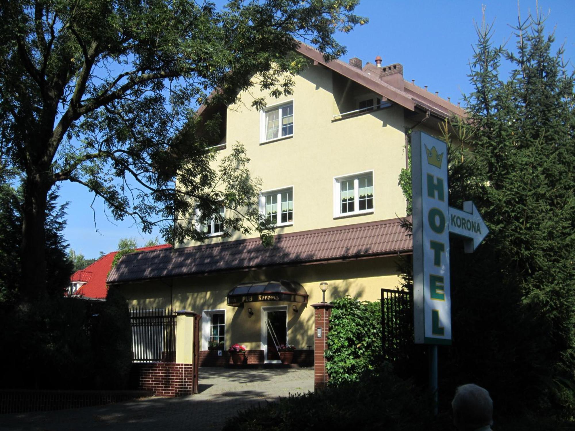 Hotel Korona Słubice Buitenkant foto