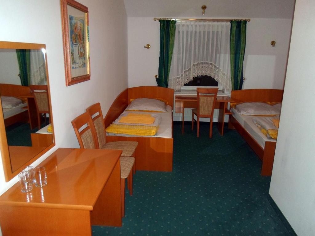Hotel Korona Słubice Kamer foto